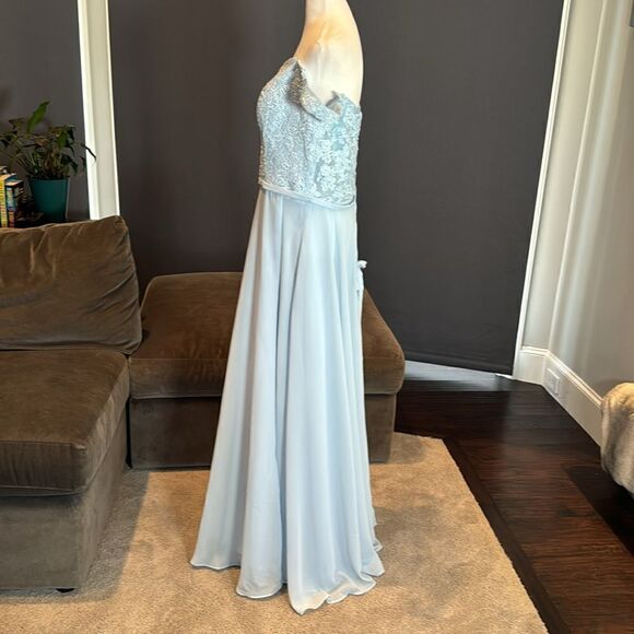 Women’s Pale Blue Off the Shoulder Chiffon Bridesmaid Dress Corset Size 16 NWOT - Picture 8 of 13